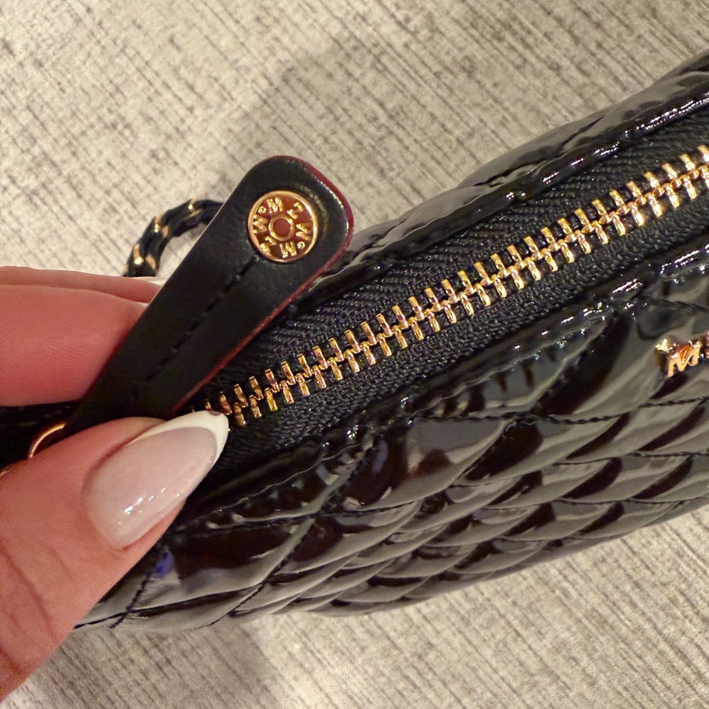 ⭐️ MZ WALLACE Crosby Pippa crossbody  Bag In Black Lacquer/gold NEW  3 straps - Picture 13 of 16